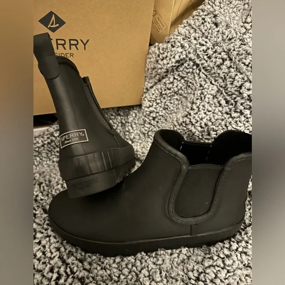 Sperry chelsea rain boot 2025